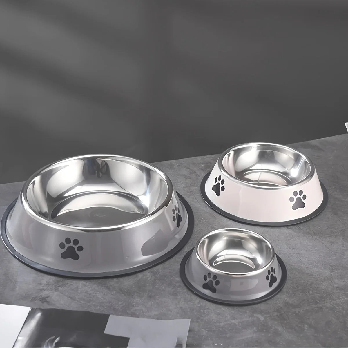 Cuenco de acero inoxidable para perros